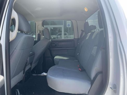 Used 2017 RAM 3500 Tradesman w/ Chrome Appearance Group AWD/4WD image 9