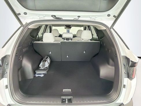 Used 2025 Hyundai Tucson SEL FWD image 29