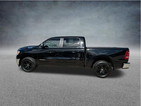 Used 2024 RAM 1500 Laramie AWD/4WD image 7