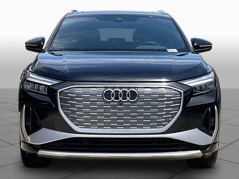 Used 2023 Audi Q4 e-tron Premium w/ Convenience Package AWD/4WD image 3