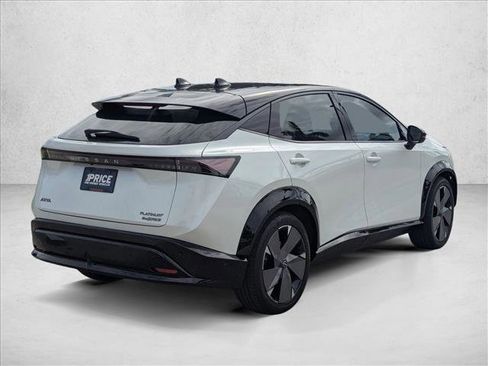 Used 2023 Nissan Ariya image 5