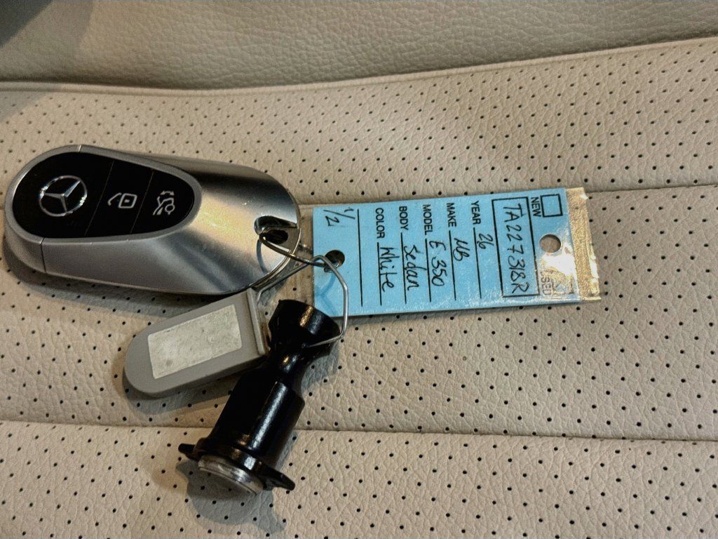 Used 2026 Mercedes-Benz E 350 4MATIC Sedan image 39