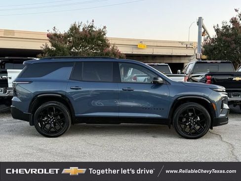 Used 2026 Chevrolet Traverse RS w/ LPO, Floor Liner Package AWD/4WD image 5
