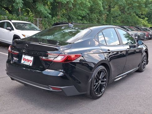 Used 2026 Toyota Camry SE w/ Convenience Package FWD image 6