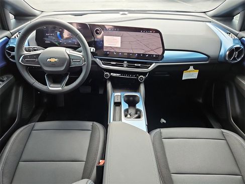 New 2026 Chevrolet Equinox EV LT image 20