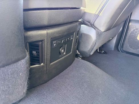 Used 2018 RAM 2500 Laramie w/ Convenience Group image 30