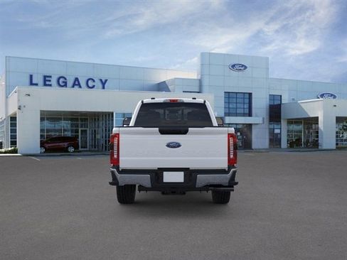 New 2026 Ford F250 XLT w/ XLT Premium Package image 5