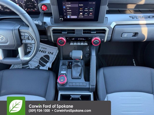 Used 2025 Toyota Tacoma TRD Sport AWD/4WD image 25