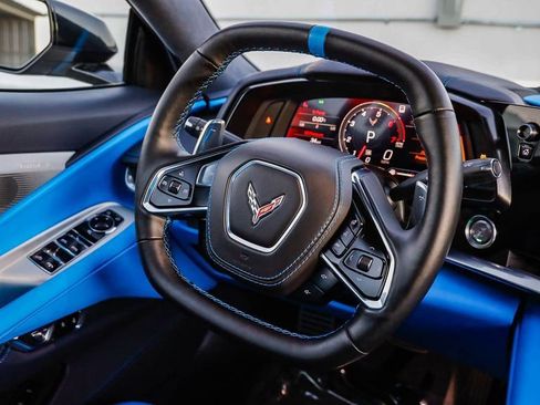 Used 2022 Chevrolet Corvette Stingray w/ Z51 Performance Package image 16