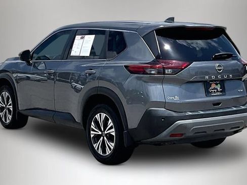 Used 2022 Nissan Rogue SV FWD image 4