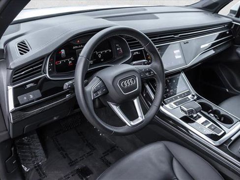 Used 2025 Audi Q7 3.0T Premium Plus image 10