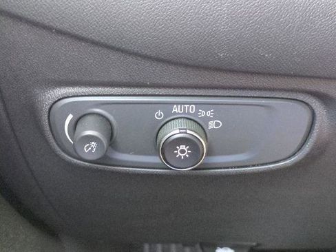 Used 2024 Chevrolet Equinox LT image 25