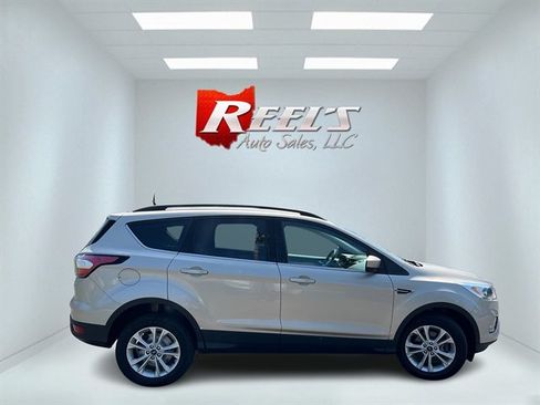 Used 2017 Ford Escape SE w/ SE Leather Comfort Package AWD/4WD image 6