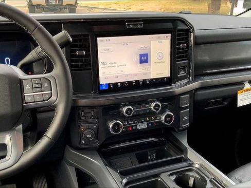 New 2026 Ford F250 Lariat w/ Black Appearance Package AWD/4WD image 6