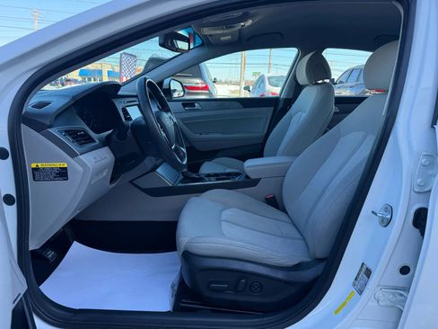 Used 2016 Hyundai Sonata Plug-In Hybrid image 18