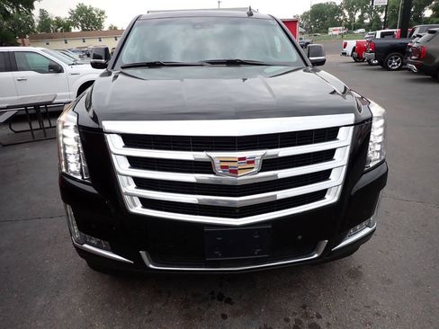 Used 2015 Cadillac Escalade Premium AWD/4WD image 2