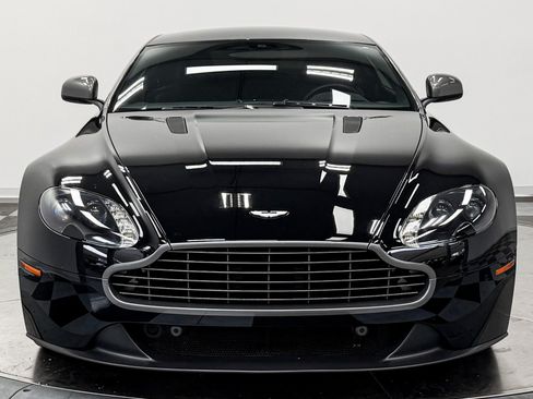 Used 2015 Aston Martin V8 Vantage GT RWD image 4