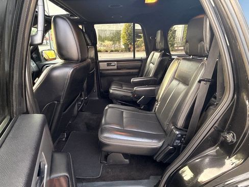 Used 2015 Ford Expedition Platinum image 28