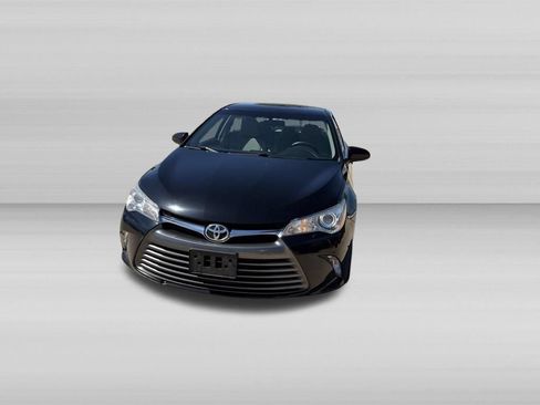 Used 2015 Toyota Camry LE FWD image 9