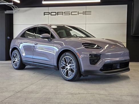 Used 2025 Porsche Macan Electric image 27