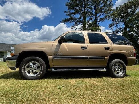 Used 2001 Chevrolet Tahoe LS w/ LS Preferred Equipment Group image 3