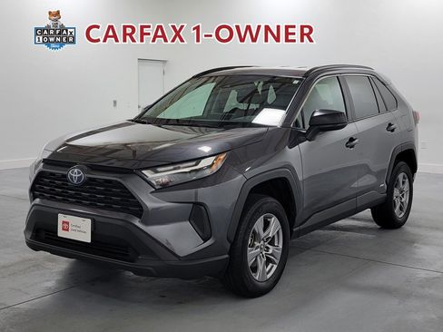 Certified 2023 Toyota RAV4 LE AWD/4WD image 4