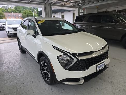 Certified 2023 Kia Sportage EX AWD/4WD image 7