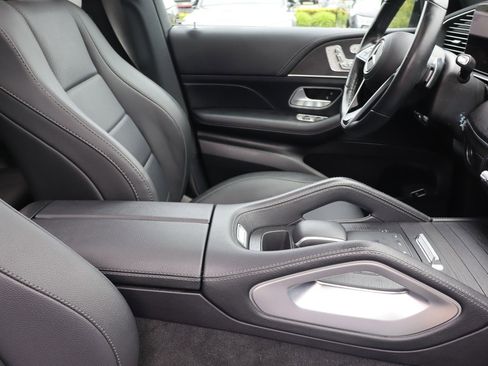 Used 2024 Mercedes-Benz GLE 450 4MATIC w/ AMG Line Exterior image 14