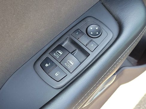 Used 2022 Dodge Challenger GT RWD image 15