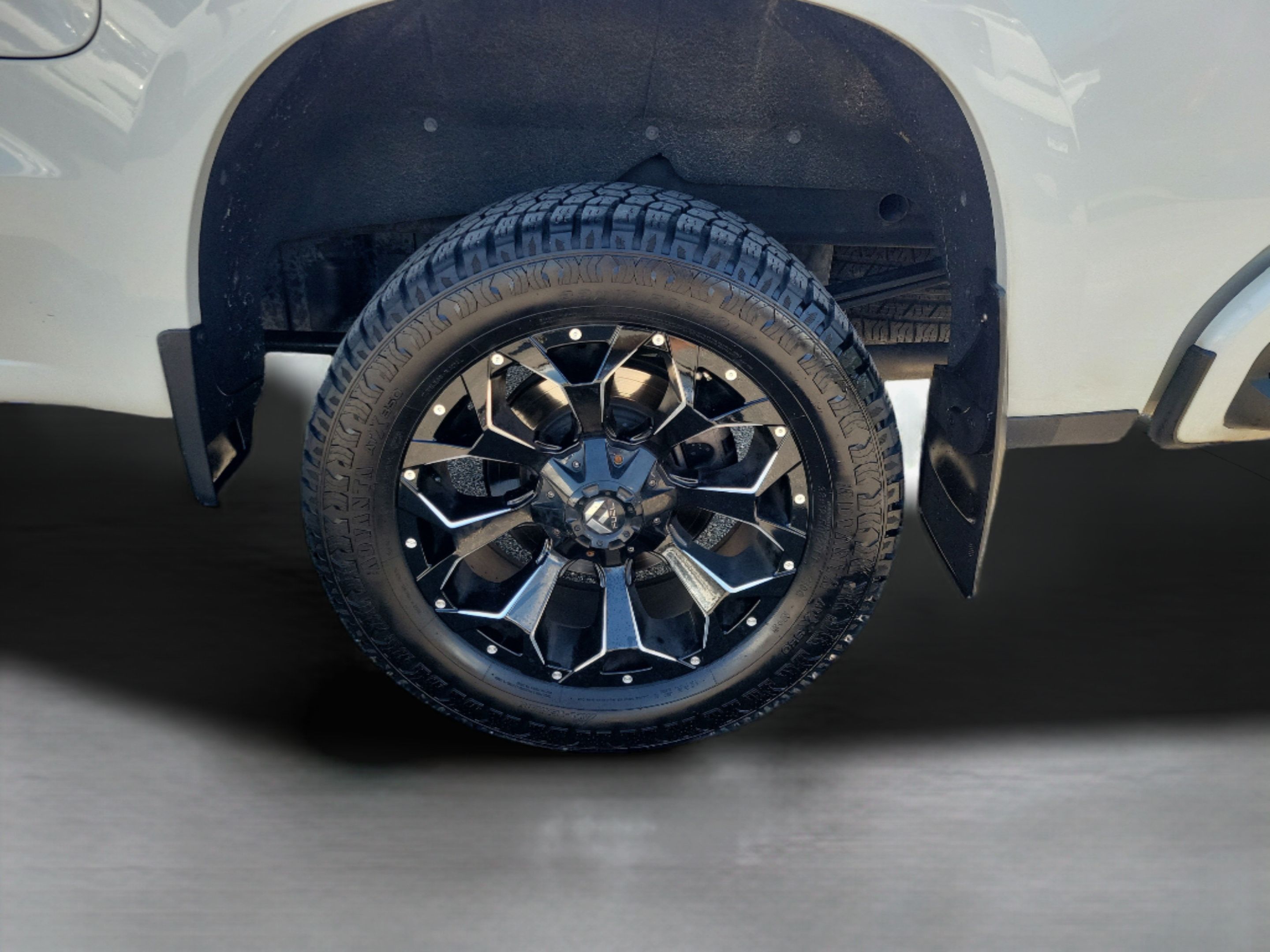 Used 2019 Chevrolet Silverado 1500 RST AWD/4WD image 5