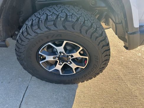 Used 2021 Jeep Wrangler Unlimited Rubicon image 35