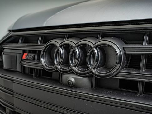 Used 2022 Audi S6 Premium Plus w/ S Sport Package AWD/4WD image 12