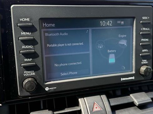 Used 2021 Toyota RAV4 XLE AWD/4WD image 24