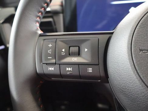 New 2026 Nissan Kicks SR AWD/4WD image 16