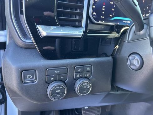 New 2026 Chevrolet Silverado 1500 LTZ w/ LTZ Premium Package image 18