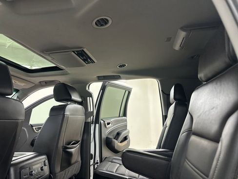 Used 2017 GMC Yukon XL Denali w/ Open Road Package AWD/4WD image 30