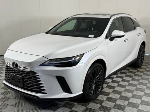Used 2025 Lexus RX 350 Premium w/ Convenience Package FWD image 2