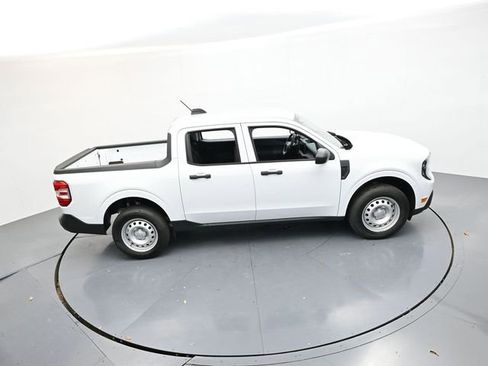 New 2025 Ford Maverick XL image 25