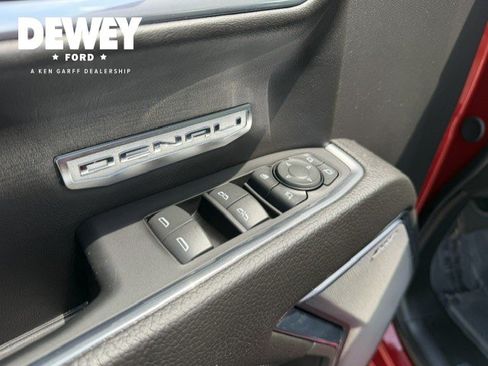 Used 2024 GMC Sierra 1500 Denali w/ Technology Package AWD/4WD image 13