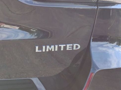 Used 2021 Jeep Grand Cherokee Limited AWD/4WD image 9