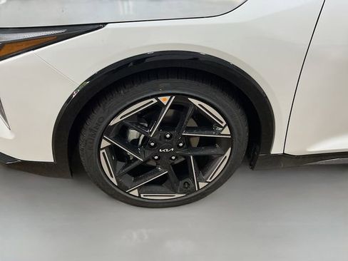 New 2025 Kia K4 GT-Line w/ GT-Line Premium Package image 32