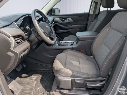 Used 2020 Chevrolet Traverse LS FWD image 14
