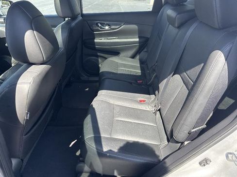 Used 2015 Nissan Rogue SL w/ SL Premium Package AWD/4WD image 15