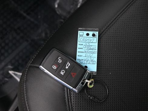 Used 2025 Land Rover Defender 110 S AWD/4WD image 20