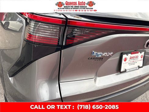 Used 2023 Toyota bZ4X AWD w/ Weather Package image 33