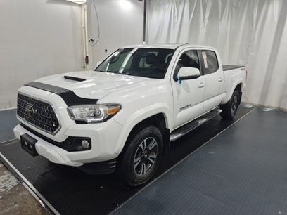 Used 2018 Toyota Tacoma w/ SR5 Package