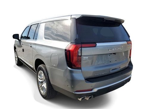 New 2026 GMC Yukon XL Denali image 4