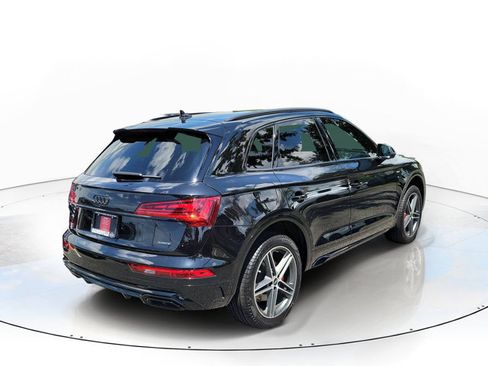 Used 2024 Audi Q5 e Premium Plus AWD/4WD image 2