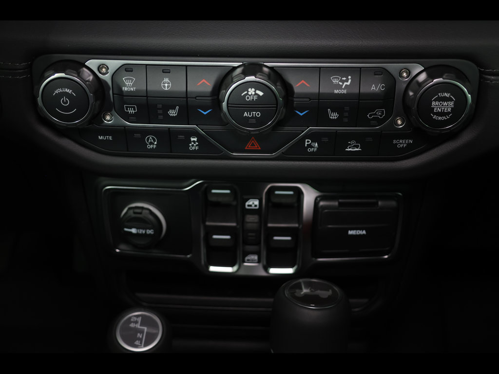New 2026 Jeep Wrangler Unlimited Sahara AWD/4WD image 21