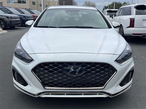 Used 2018 Hyundai Sonata Limited image 2